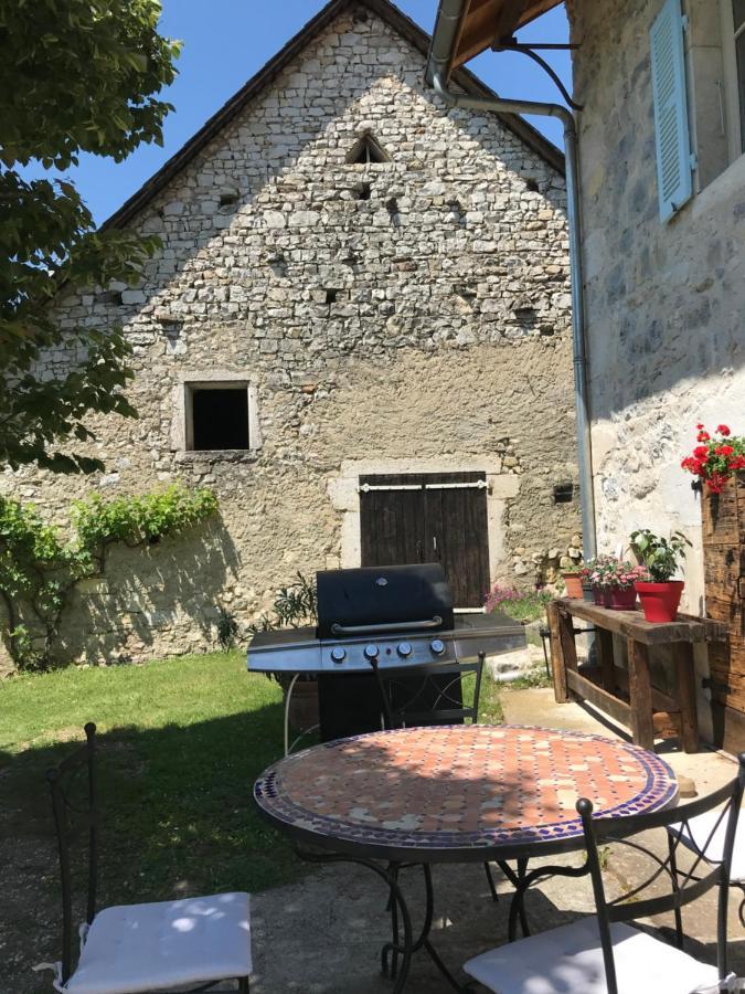 Chambres D'Hotes Des Deux Lacs Ceyzerieu Exterior photo