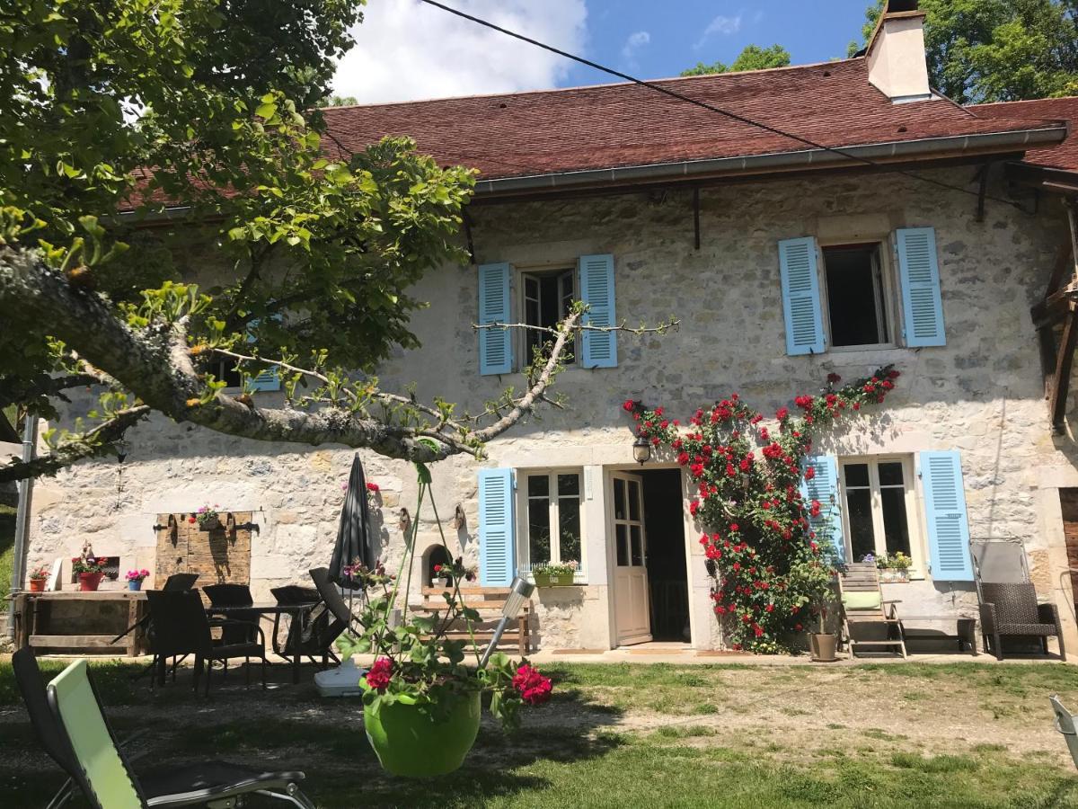 Chambres D'Hotes Des Deux Lacs Ceyzerieu Exterior photo